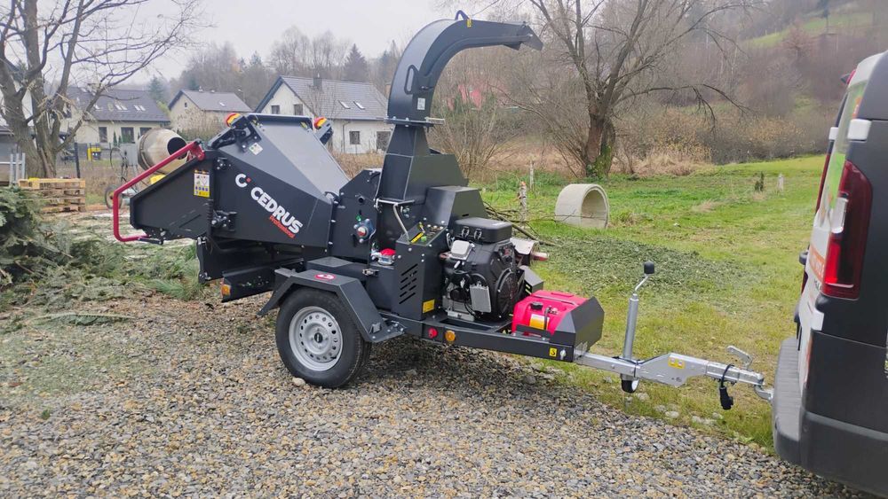 Rozdrabniacz rębak Cedrus D16 przyczepka lekka B/B - gałęzie do 16 cm