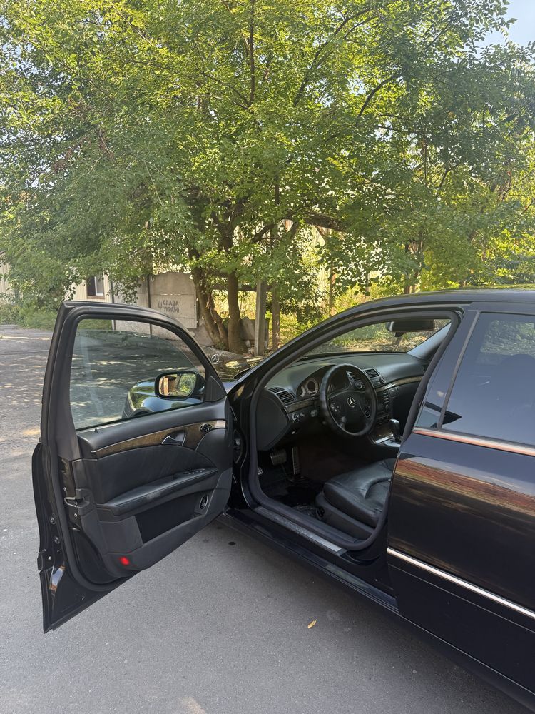 Mersedes W211 E320 3.2 дизель в отличном состоянии