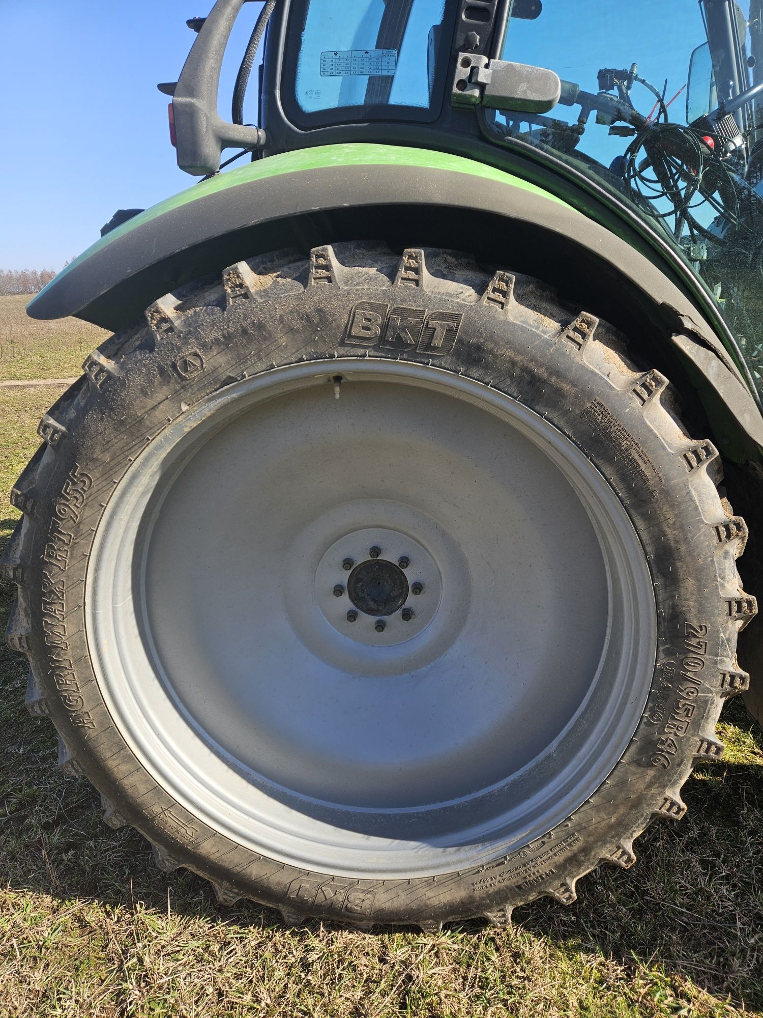 Koła do międzyrzędzi Deutz, BKT AGRIMAX RT: 955 270/95 R32, 270/95 R46