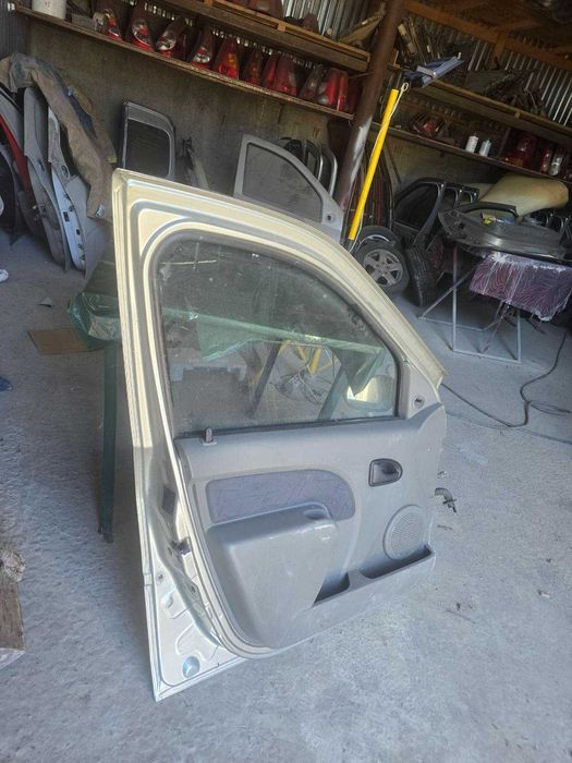 Дверь sandero Dacia Logan Mcv Дача Логан solenza supernova