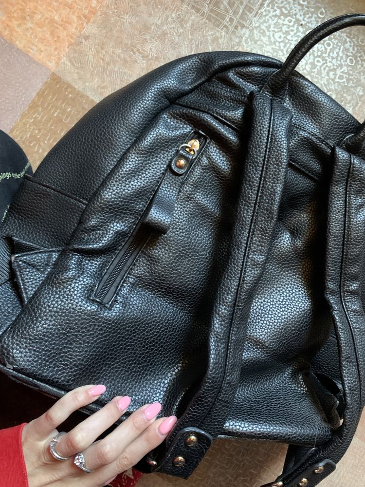 Рюкзак чорний