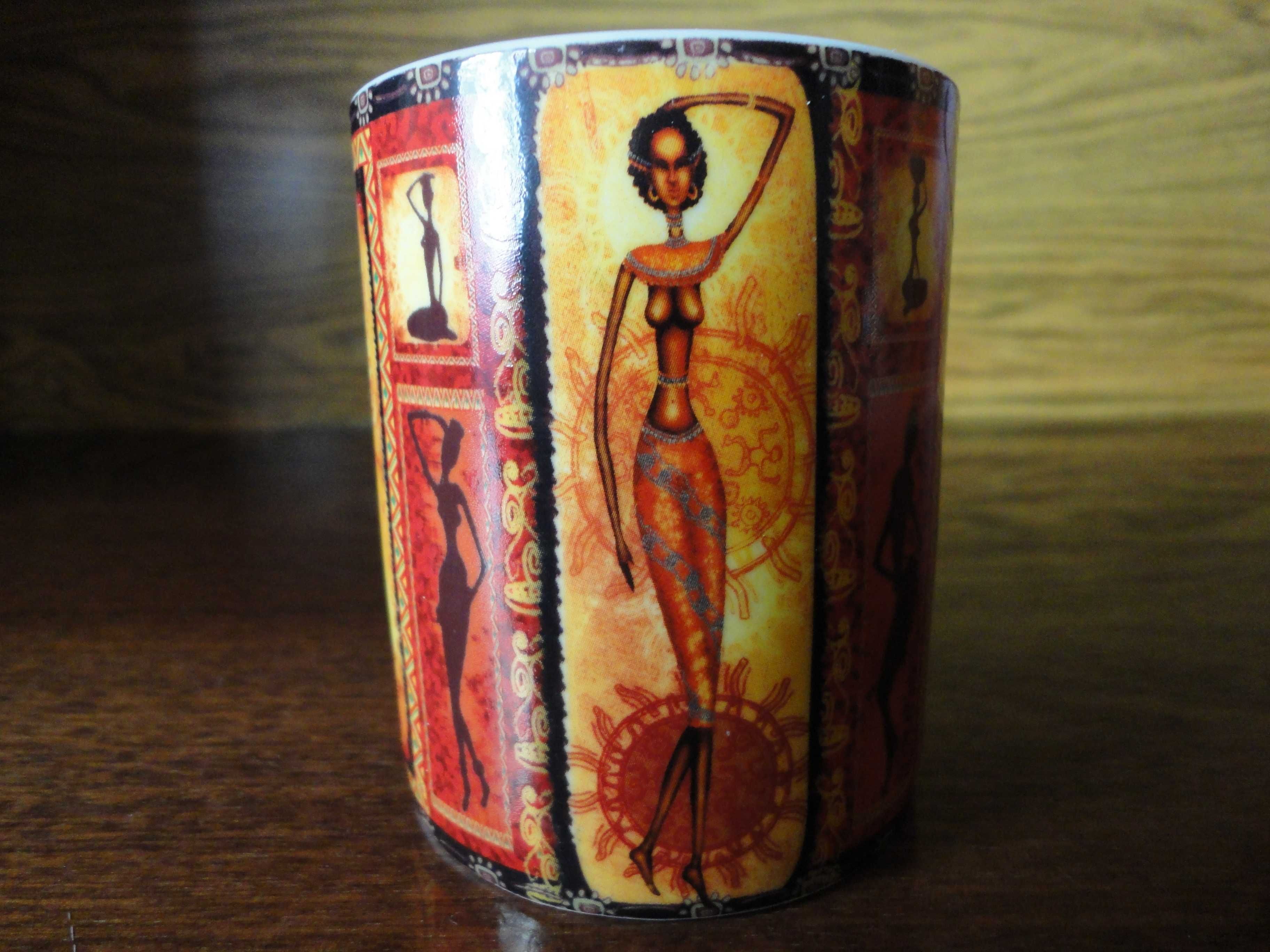 Новая керамическая чашка в африканском стиле