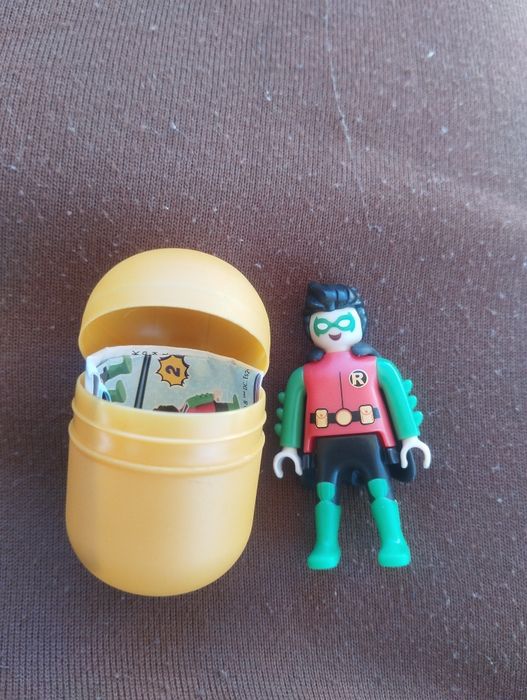 Boneco Robin Playmobil KinderSurpresa