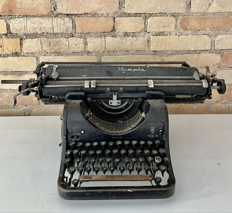 Niemiecka wojskowa maszyna do pisania SS druga wojna światowa