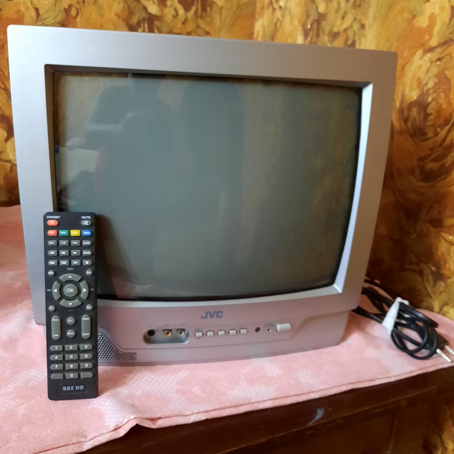 Телевизор JVC AV-1415