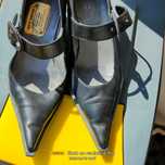 Sapatos usados de senhora