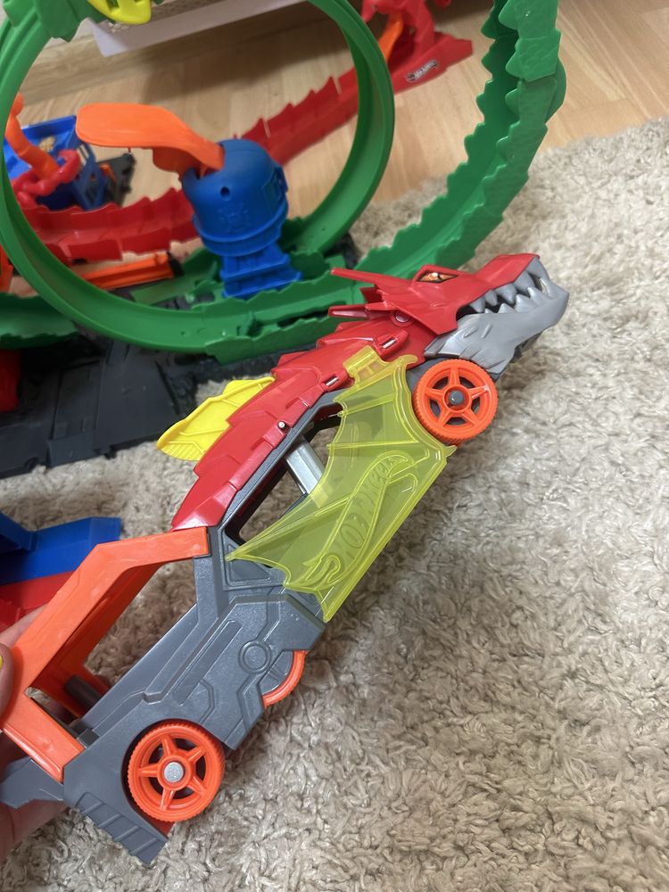 Продам hot wheels