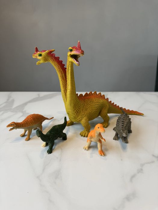 Продам динозаврів 120 грн/лот
