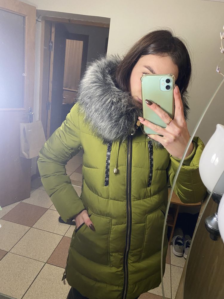 Пуховик зимовий