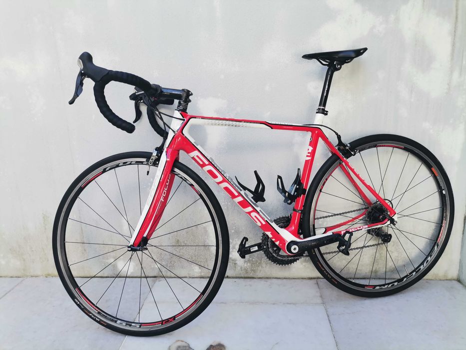 Focus Cayo Evo tamanho M equipada com ultegra