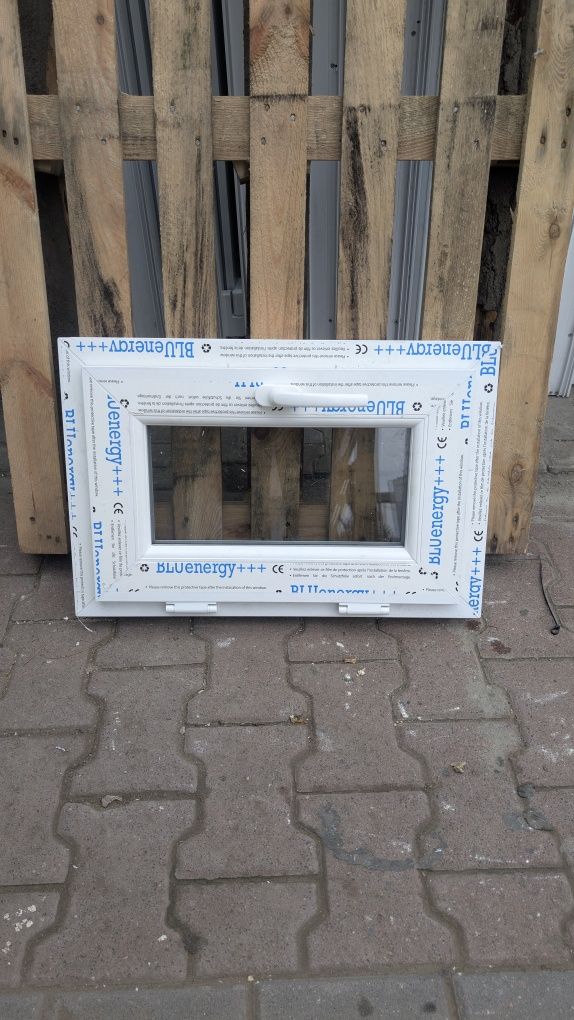 KR HAUS okno 60x40 nowe białe pcv uchylne 2 szybowe okna drzwi POZNAŃ