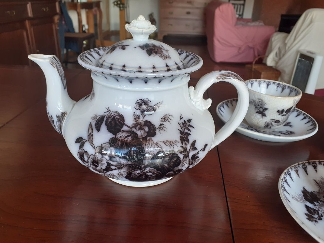 Servico de chá.  Porcelana francesa Sarreguemines