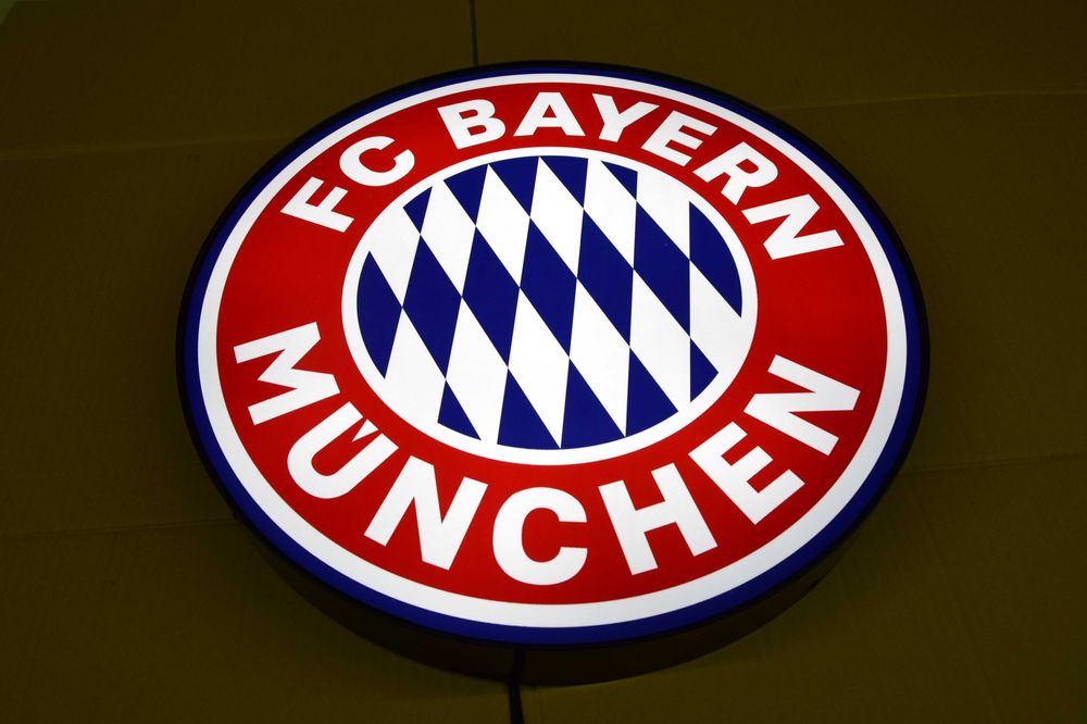 LED Neon BAYERN MUNCHEN, Podświetlane Logo Bayern Monachium, Prezent