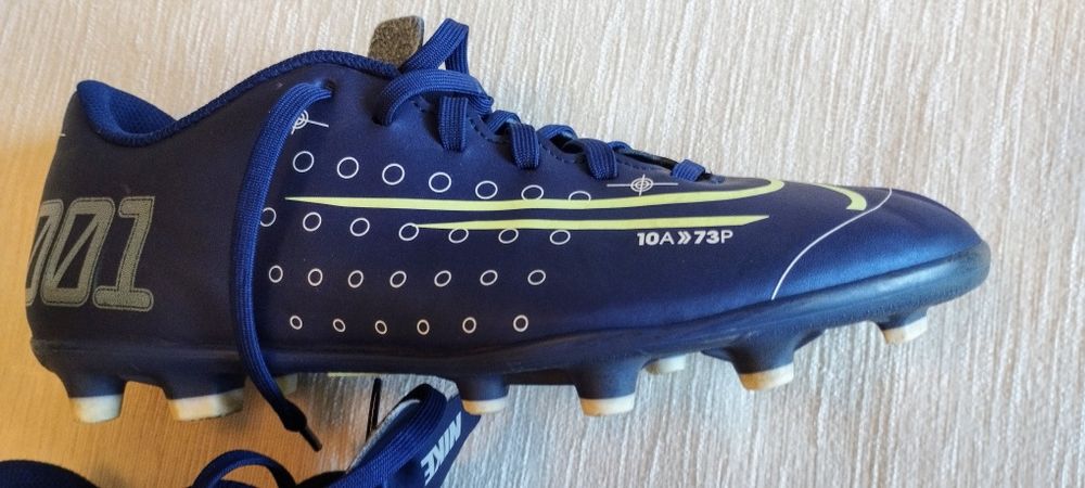 Chuteira Nike Mercurial  azul marinho nº 40