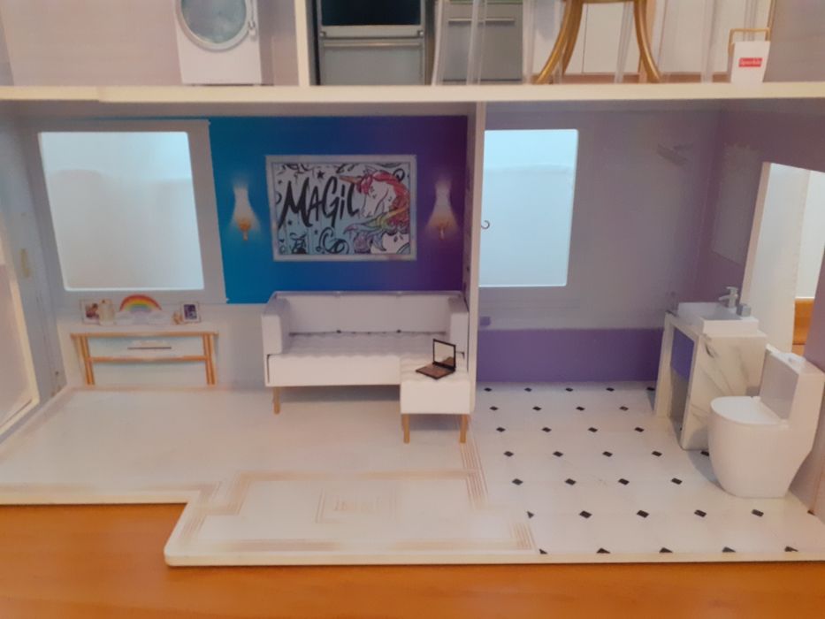 Casa de bonecas rainbow