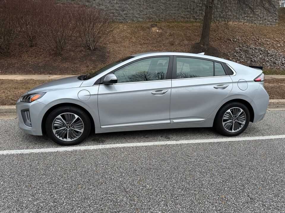 2021 Hyundai IONIQ SEL