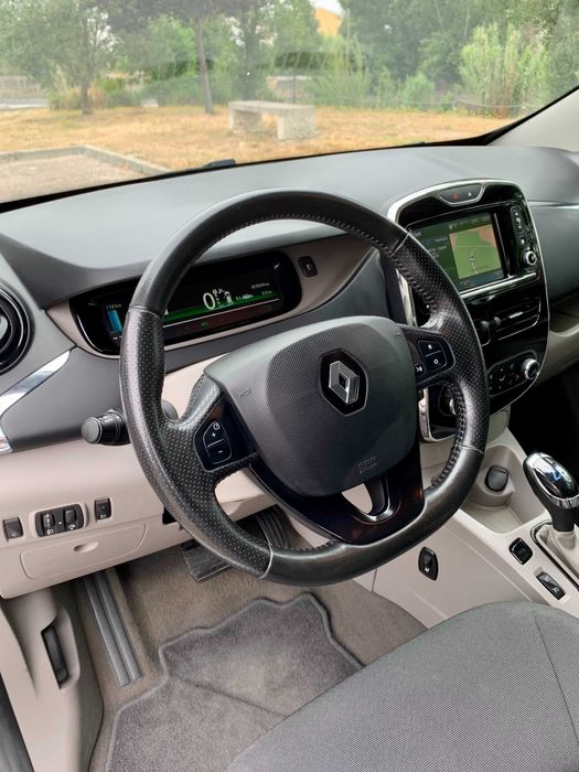 Renault ZOE (Baterias próprias)