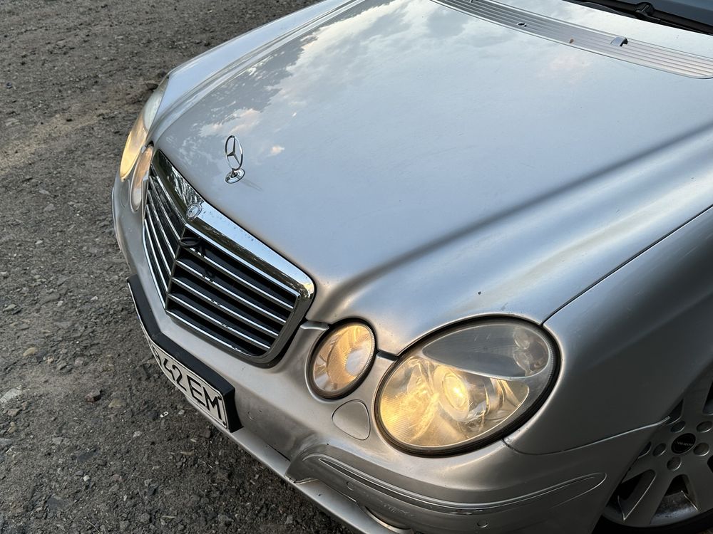 Mercedes-Benz E-Class W211 Universal 3.2 CDI