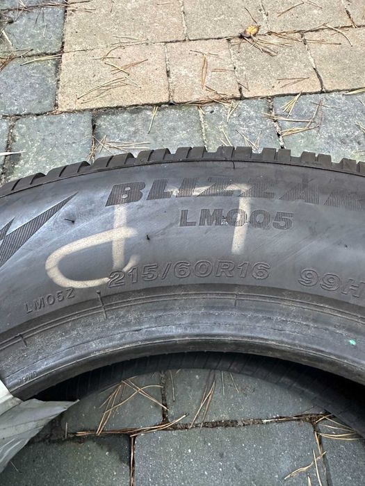 Bridgestone blizzak lm005 215\60 R16 99H zimowa