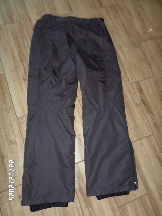 firmowe spodnie narciarskie -rozmiar-M