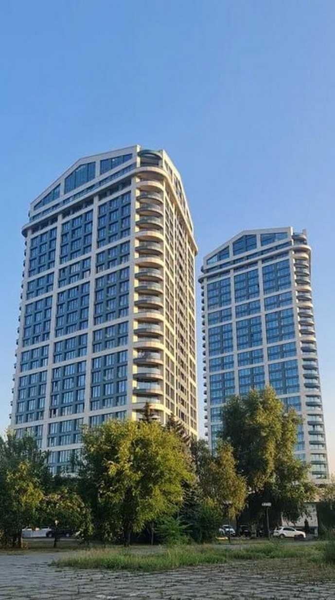 Продам 3 комнатную квартиру Бартоломео, после строителей