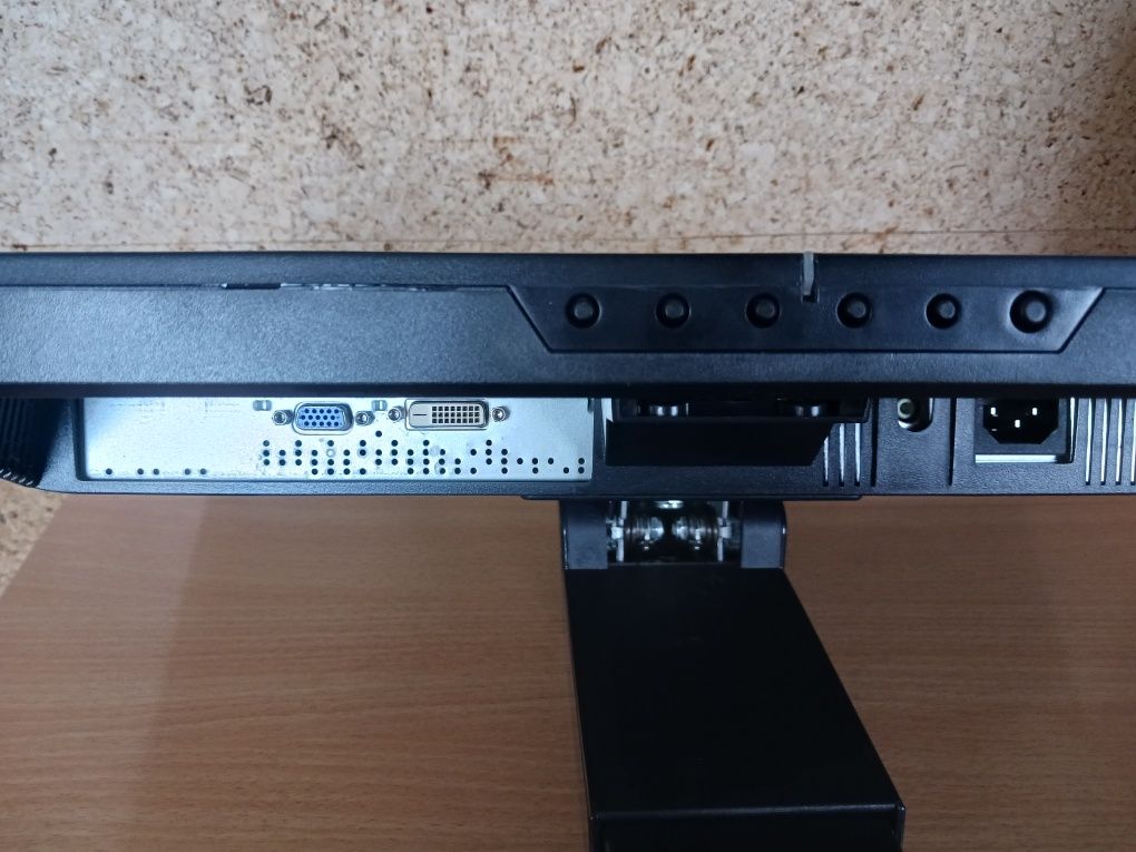 Monitor iiyama 22 cale
