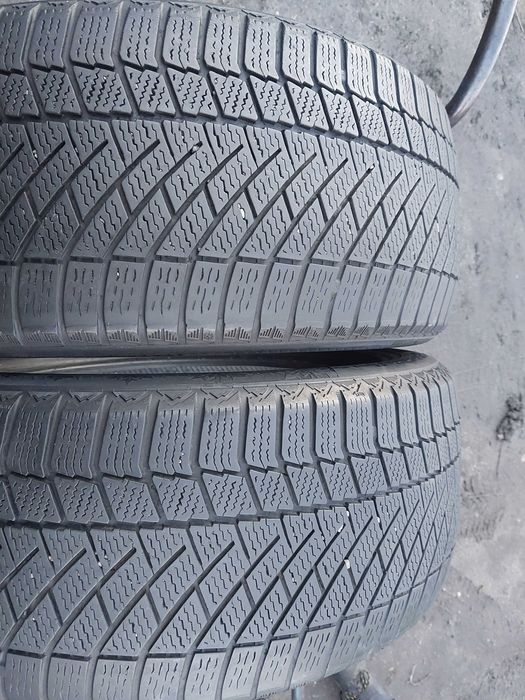 Opony zimowe 225.50.17 Continental