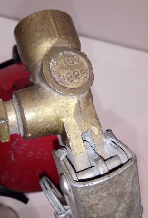 Гасіння вогню ОУ-2 авто, з крепленням.