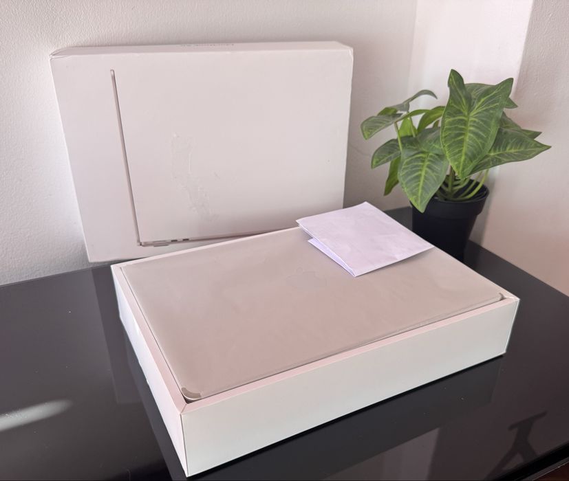 Pack Macbook M4 Air 256Gb semi novo com Ofertas.