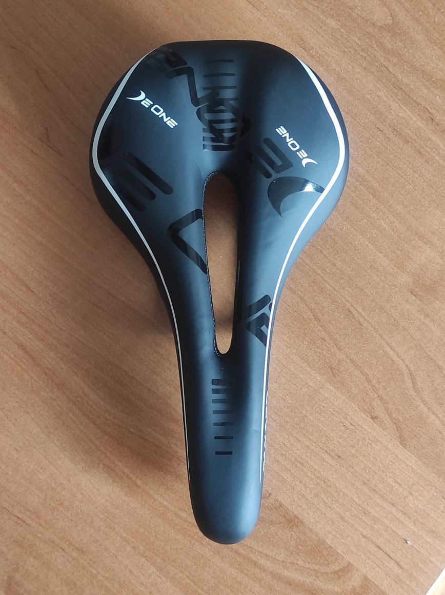 Siodełko DeOne Panaro SE-DE083 275x150 mm