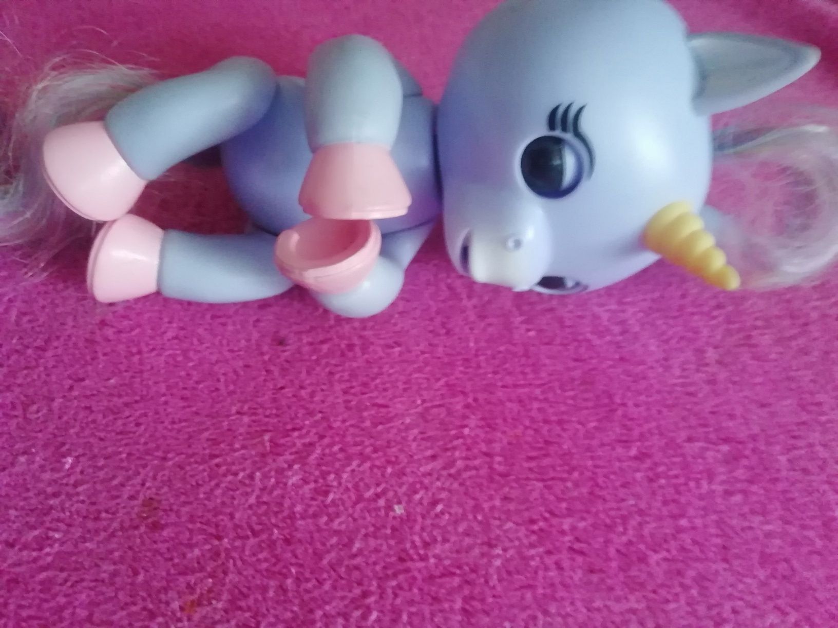 Интерактивный Fingerlings Единорог