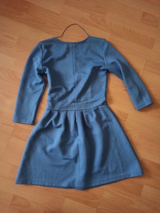 Niebieska sukienka simsaya