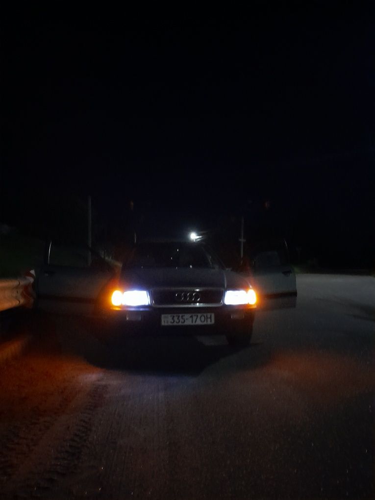 Ауді 80 б3 1.8 бензин