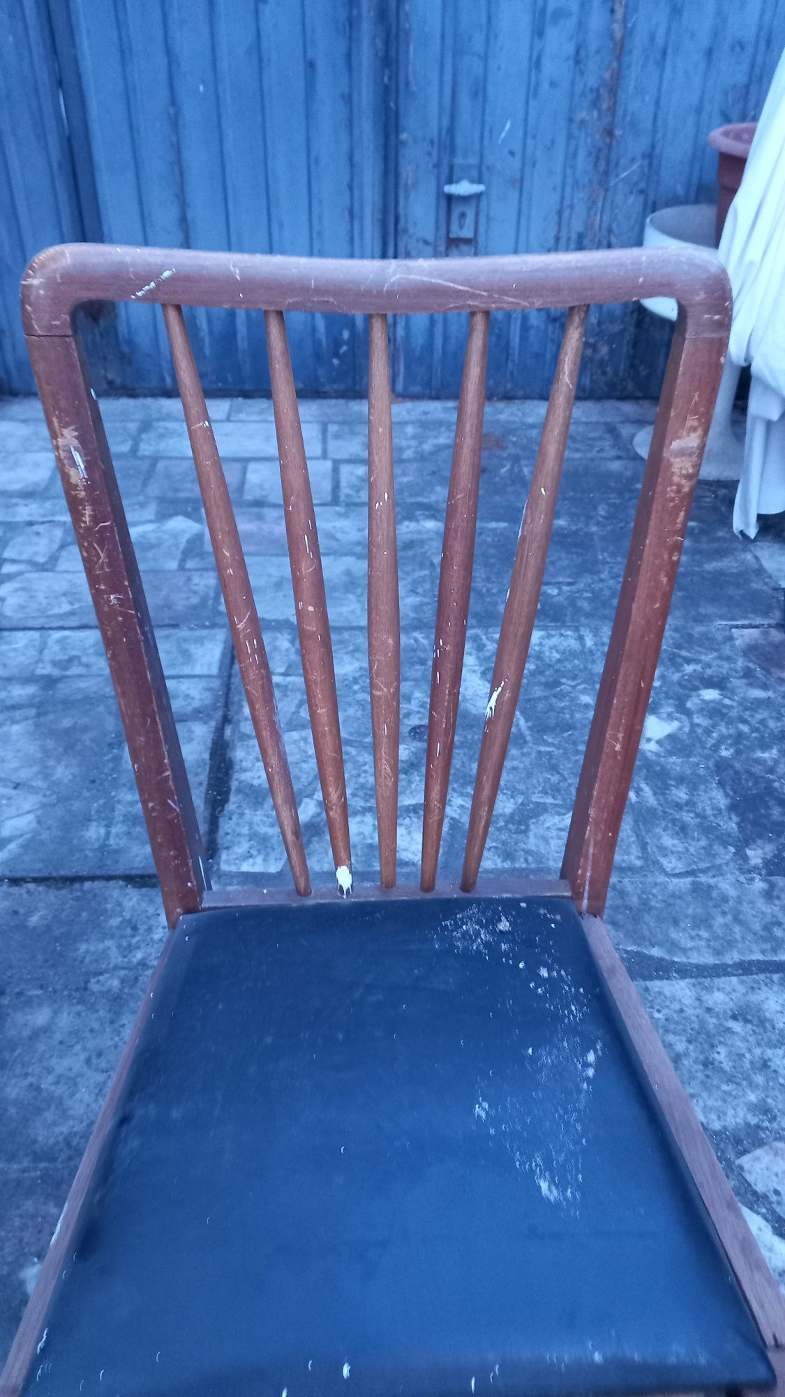 Cadeira estilo Olaio para restauro