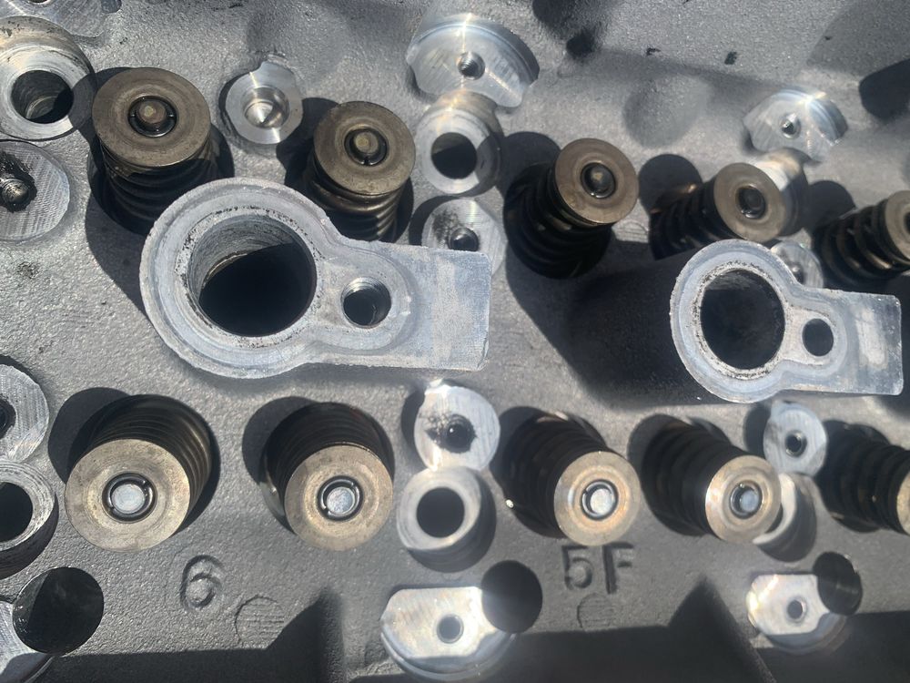 Головка ГБЦ мерседес мл 2.7L