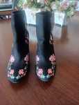 Botins bordados, tamanha 35, Bershka