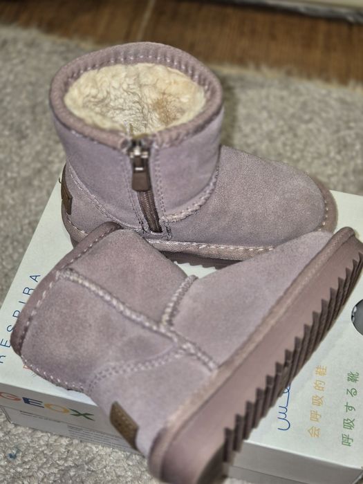 Уггі дитячі розмір 23