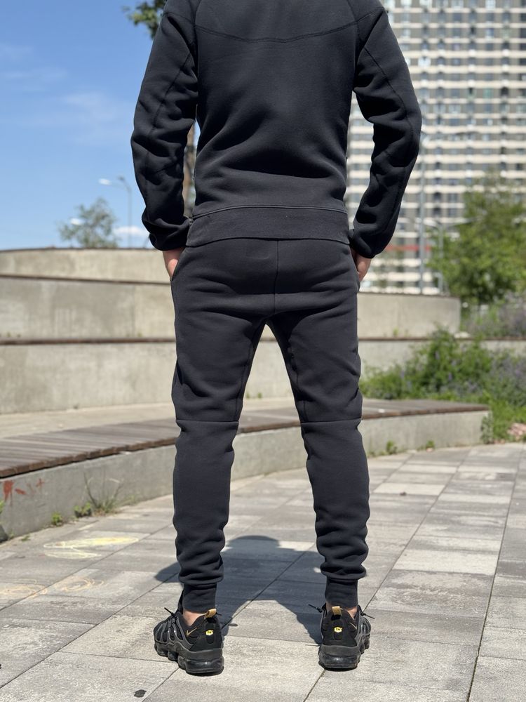 Костюм чоловічий Nike tech fleece [FB7921-010_FB8002-010] оригінал