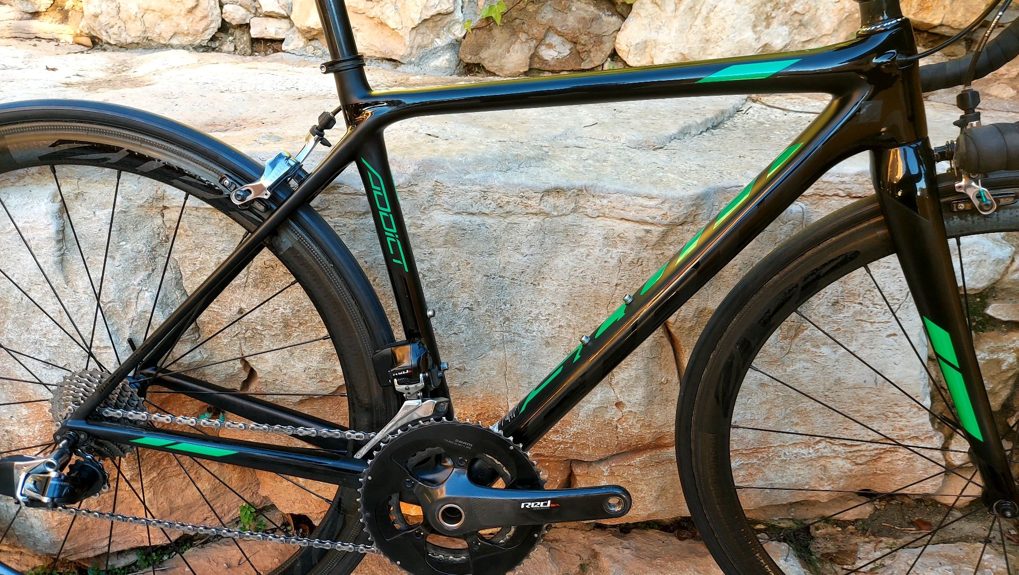 V ....Scott Addict topo Gama 6kl....T49