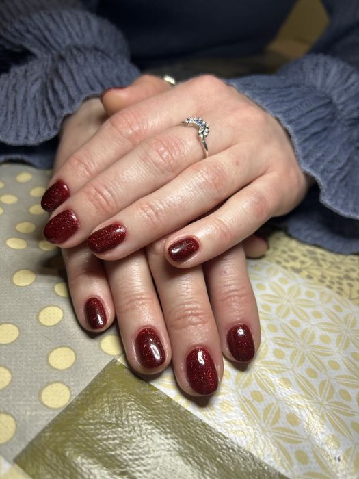 Гель лак, манікюр 400грн, нарощення нігтів 600грн