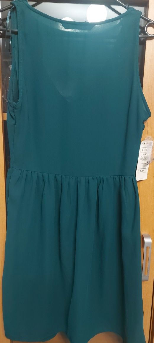 Nowa sukienka firmy Zara na rozmiar M