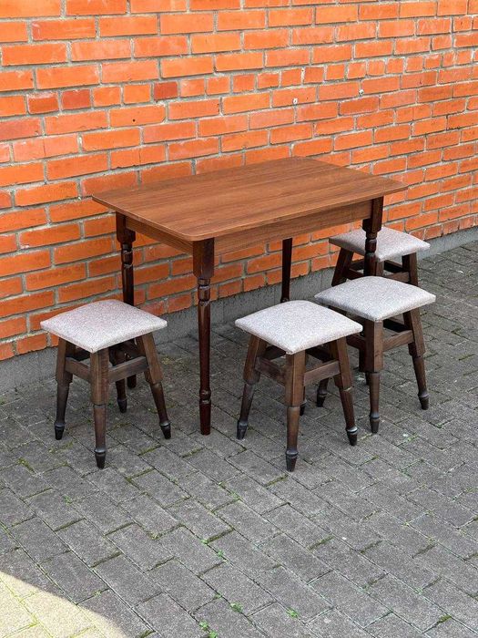 Cтіл, не розкладний кухонний стіл, журнальний столик, стіл в кухню