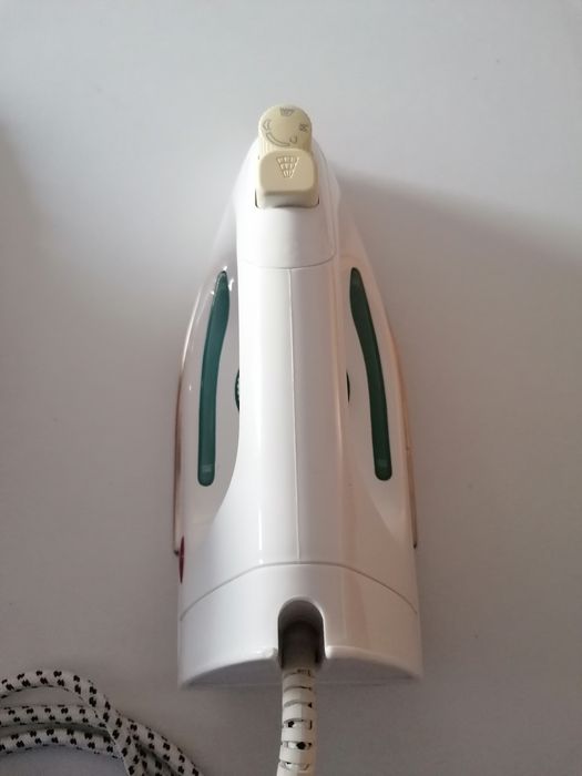 Ferro eléctrico a vapor