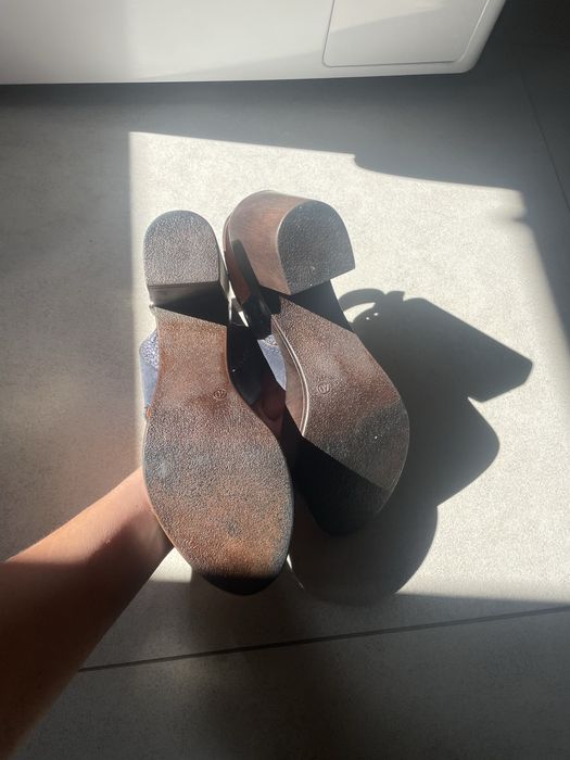 Sandalias azuis de Salto Alto