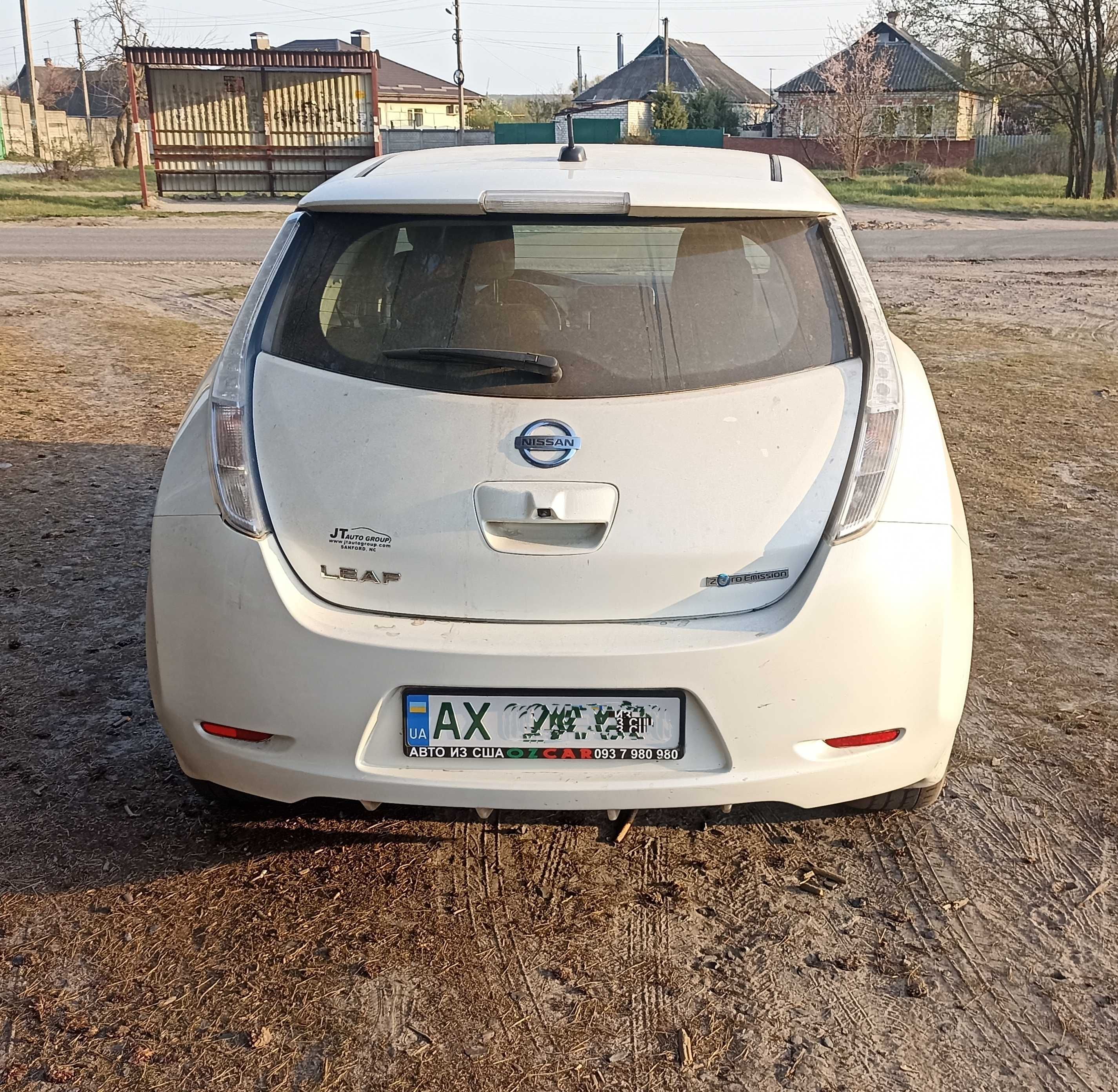 Nissan leaf 2013