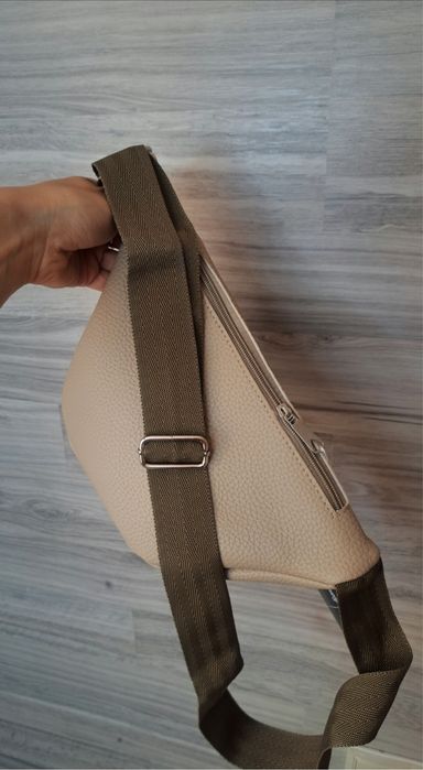 Продам нові рюкзаки та бананки