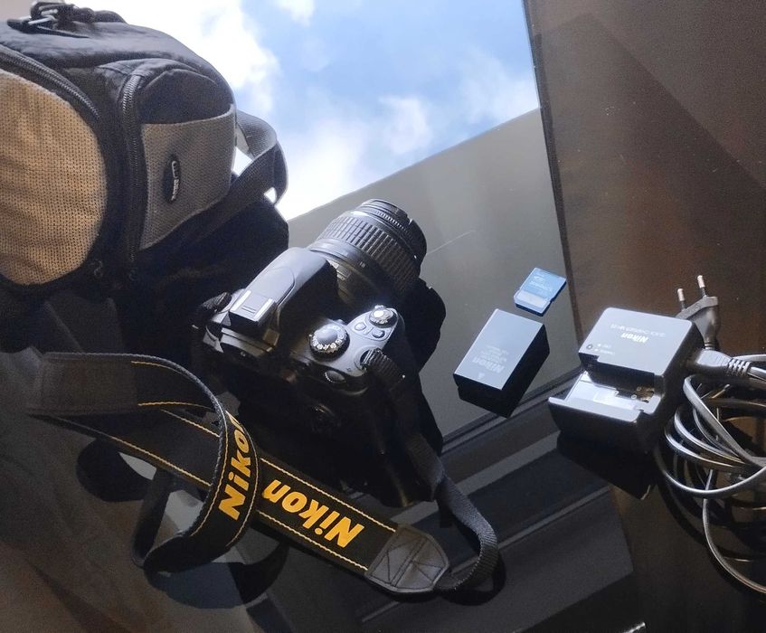 Фотоаппарат Nikon D40 + объектив