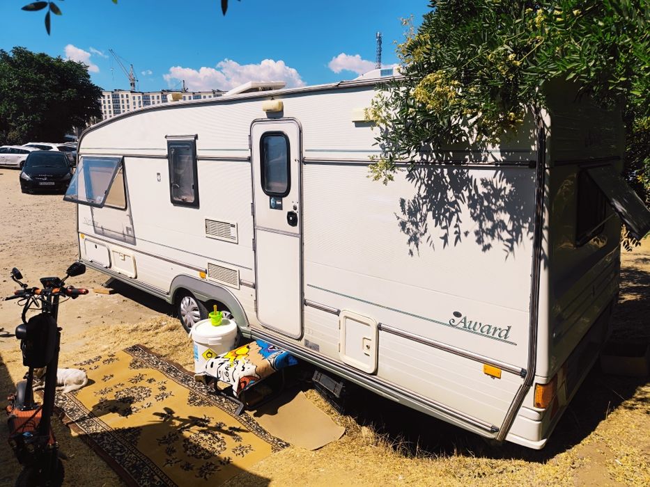 Продам Каравану прицеп дом на колесах