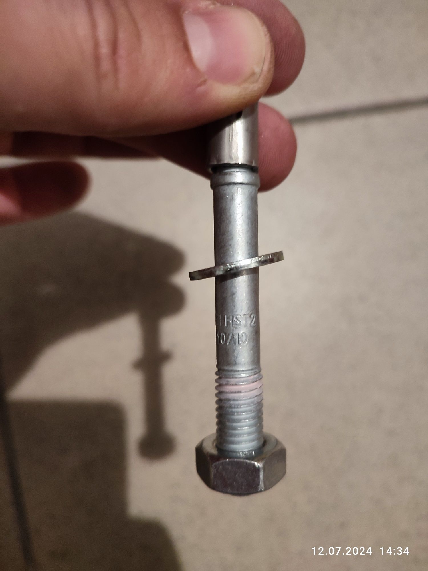 Kotwy Hilti do betonu M10/10