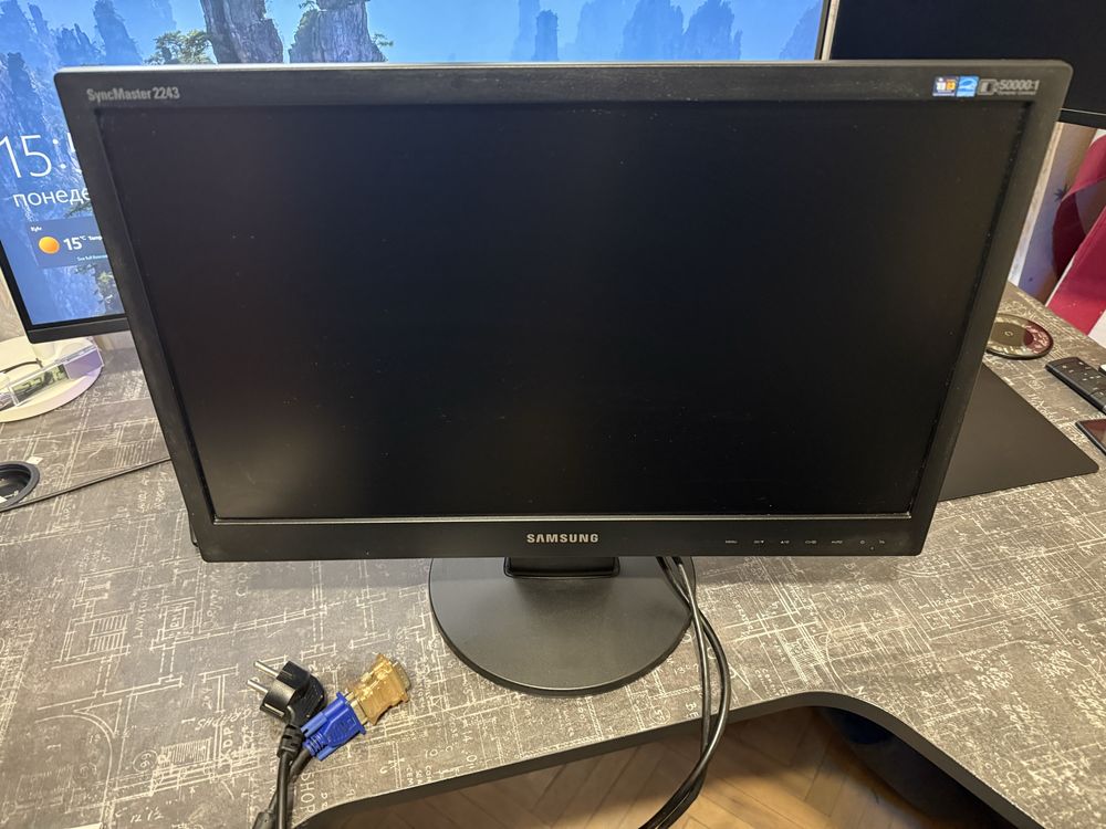 Монитор Samsung 2243SN